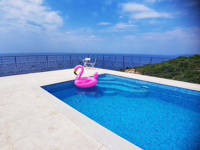 Others 2, Private Sea View with Infinity Pool in VILLA NERIN Zagora