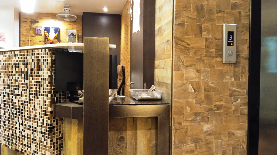 Others 5, Hotel Ramniwas, Jalgaon
