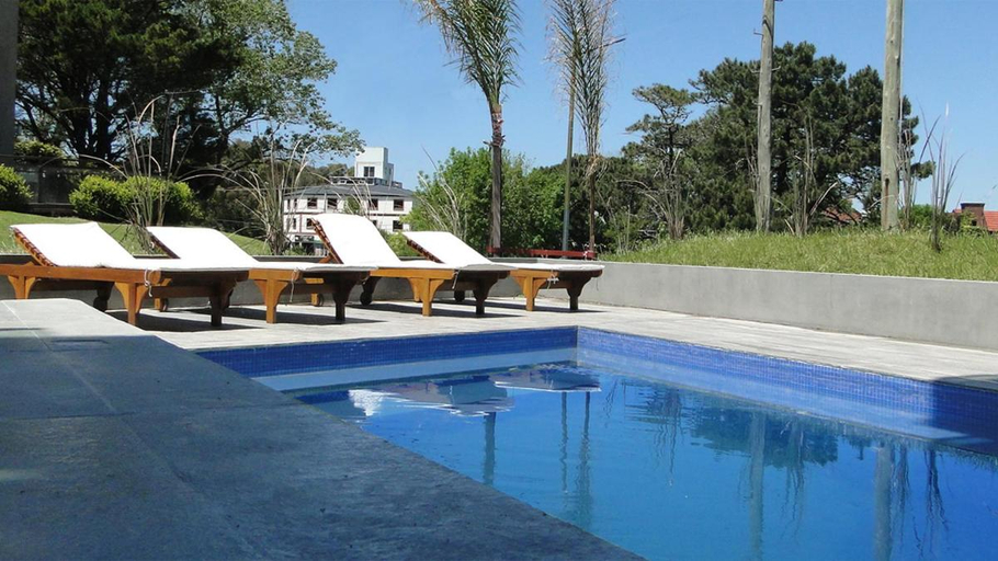 Others 4, La Gavea, Pinamar
