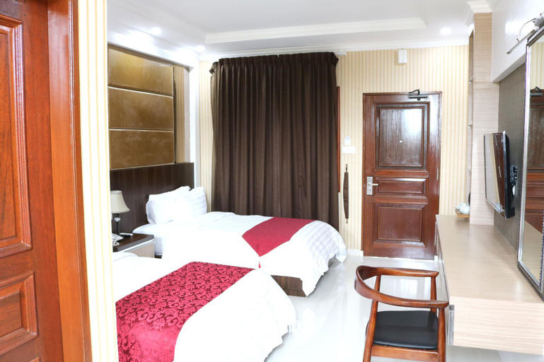 Bedroom 12