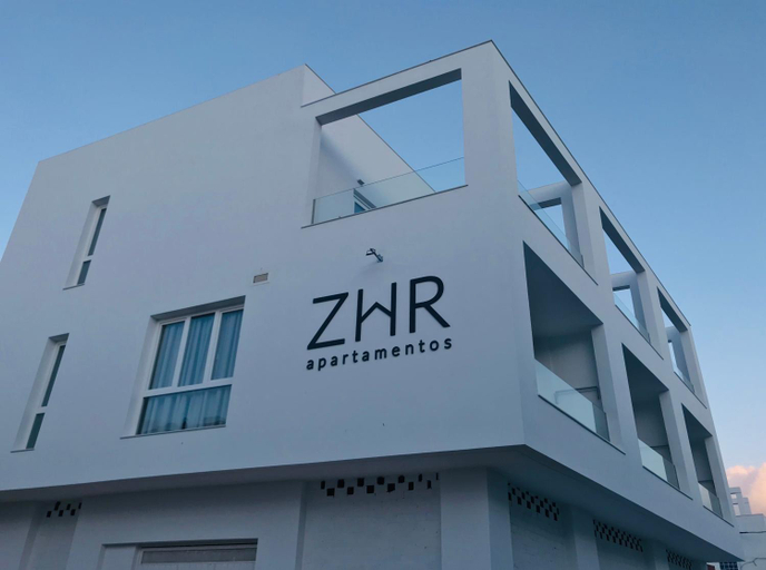 Others 3, Apartamentos ZHR, Cádiz