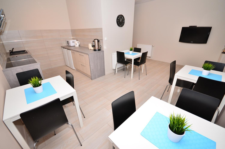 Others 4, G'HOSTEL, Gorzów