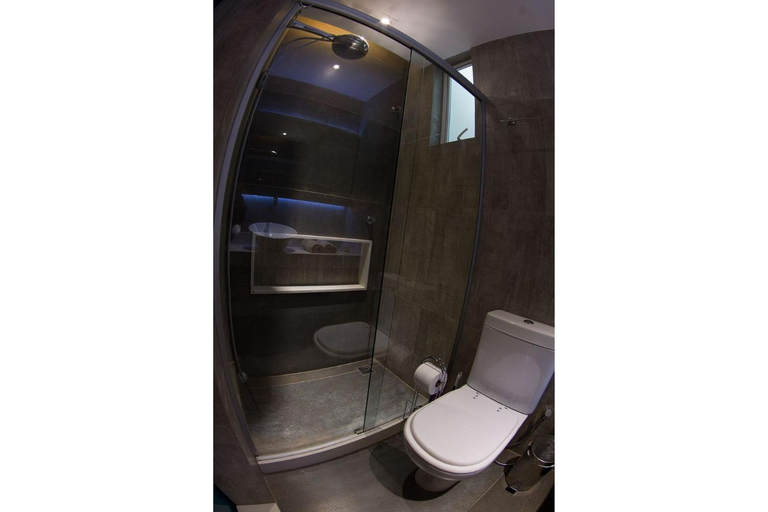 Bathroom 5, Apartamento Copacabana sistema Apart-hotel, Rio de Janeiro