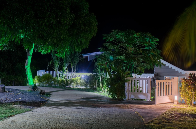 Others 5, Residence Can' Hibiscus, Le Marin