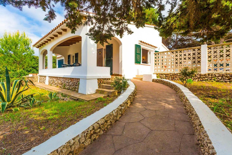 Others 5, Villa Trepuco Uno, Baleares