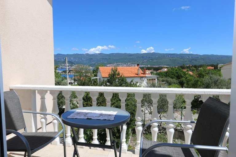 Balcony/terrace 3, Apartments Mihalic, Dobrinj