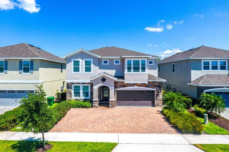 Gorgeous Single Home with Private Pool at Encore Resort EC7463, Osceola