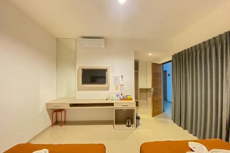Bedroom 12