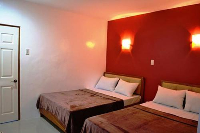 Bedroom 3, Casa Del Camba Hotel and Restaurant near Hundred Islands, Alaminos City