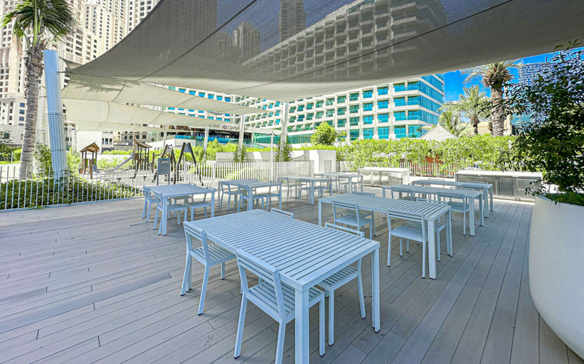 Food & Drinks, HiGuests - La Vie, Dubai