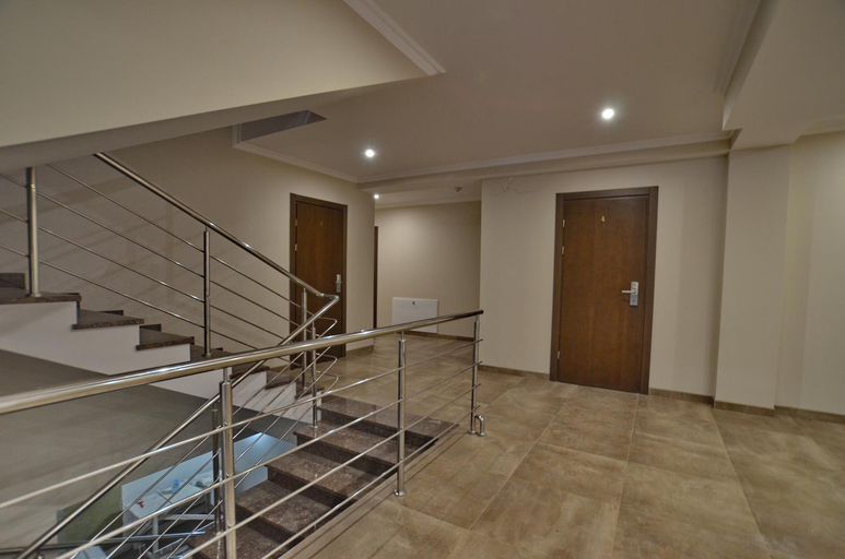 Public Area, Villa Gor Apartments, Nadvirnians'kyi