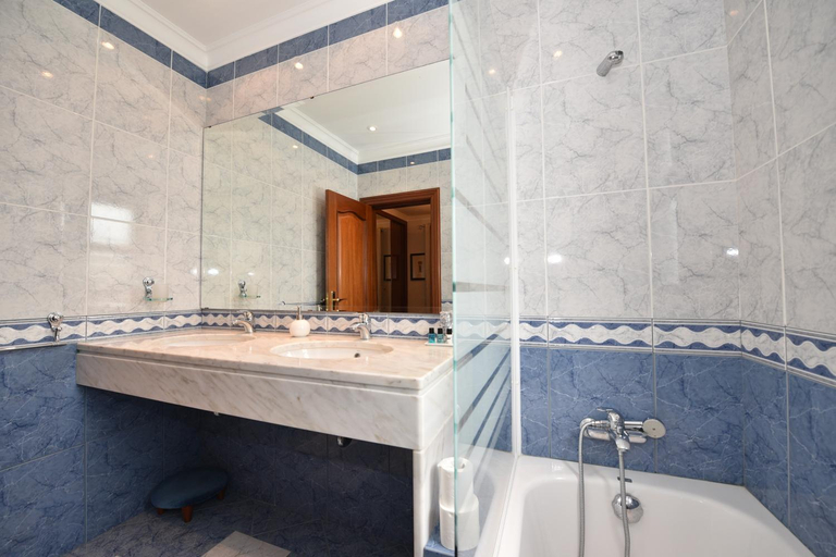 Bathroom 2, Villa Santana, Funchal
