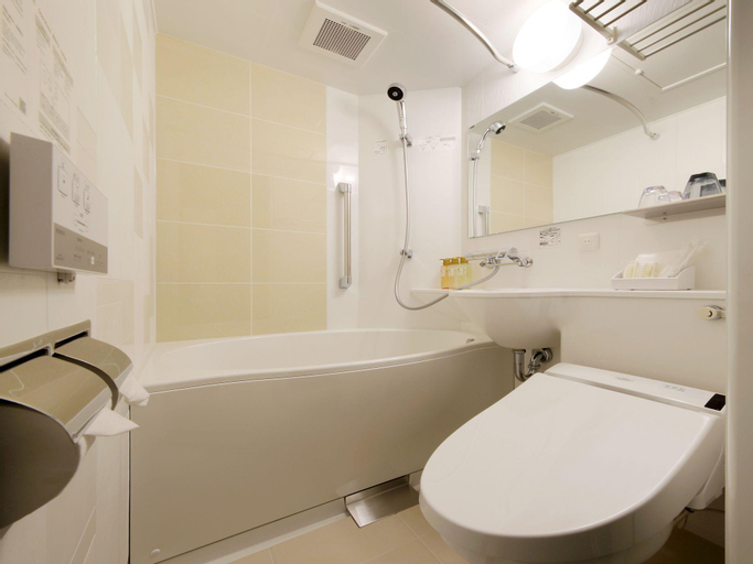 Bathroom 30
