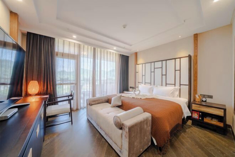 Bedroom, Geheyan Hotel, Yichang
