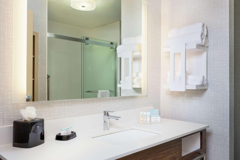 Bathroom 10