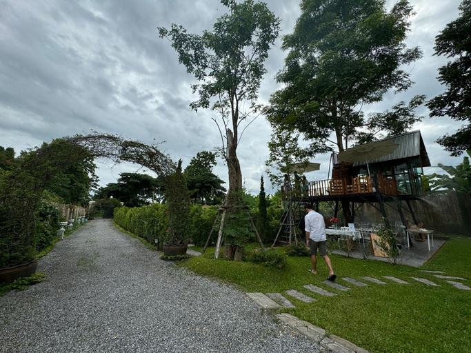 Public Area, Villa Lacroix Organic Farm, San Pa Tong