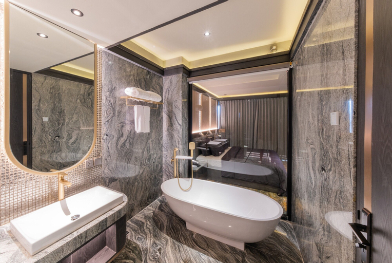 Bathroom 7