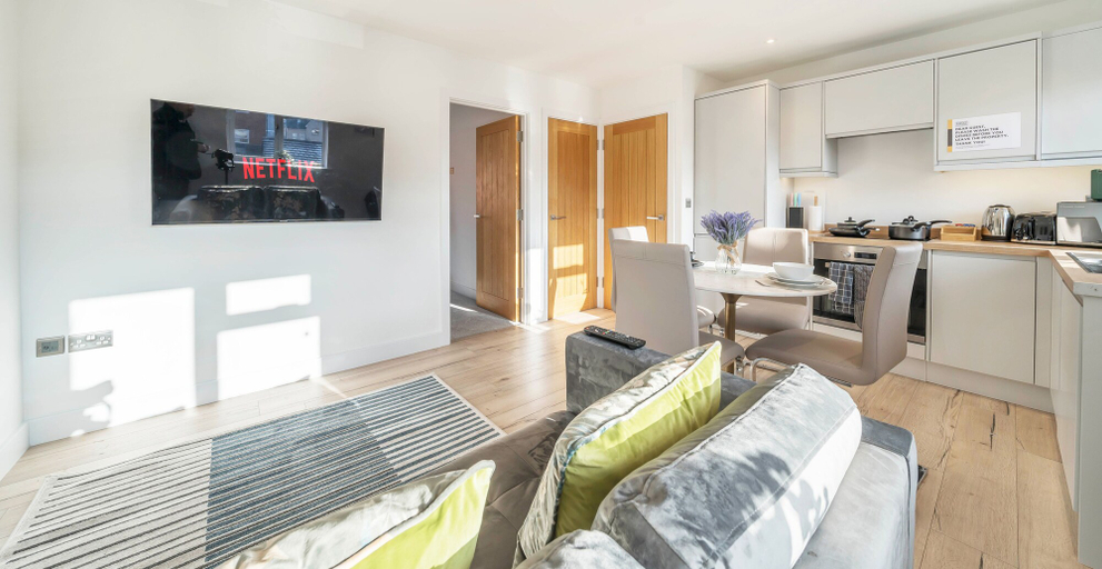 Others 5, Kingsclere Apartments in Basingstoke, Hampshire