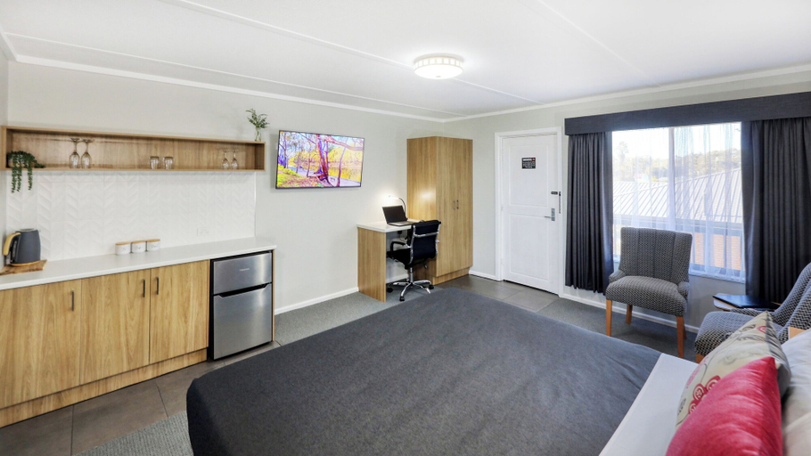 Others 5, Deniliquin Motel, Deniliquin