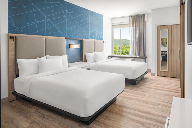 Bedroom 4, Springhill Suites By Marriott Roanoke North, Roanoke