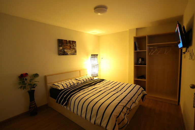 Bedroom 16