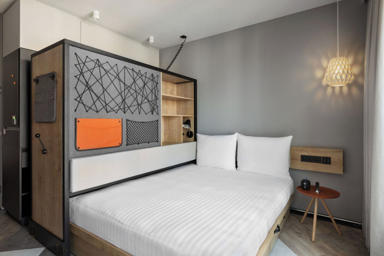 Bedroom 4, Stay KooooK Leipzig City – Online Check In, Leipzig