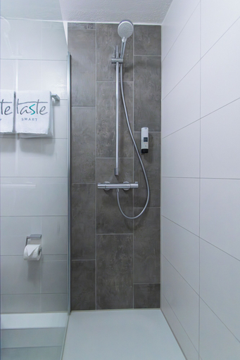 Bathroom 5, Taste Smart Hotel Lampertheim, Bergstraße