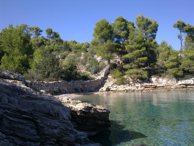 Others 2, Apartments Pinus, Jelsa