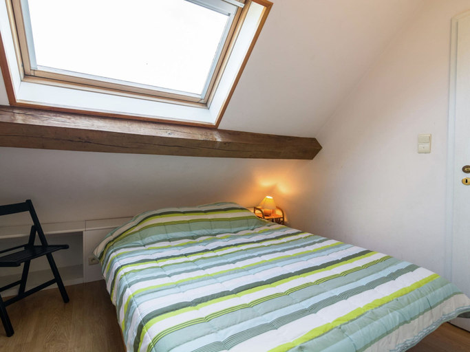 Bedroom 2, Peaceful Fontenelle Farmhouse, Namur