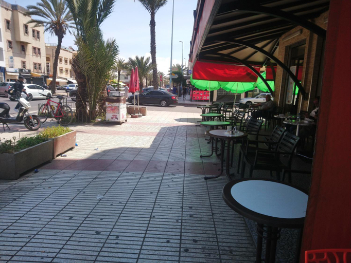 Others 5, Appartement SEULEMENT POUR FAMILLE 10 minutes de la plage Parking gratuit, Agadir-Ida ou Tanane