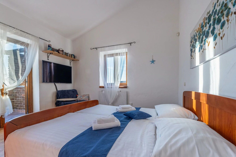 Room 3, Villa Paradijs 24, Svetvinčenat