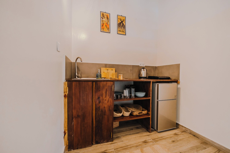 Others 4, Zaria Garden Bungalow, Kaskazini 'A'