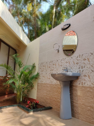 Bathroom, Malpe Sea Front Cottage, Udupi