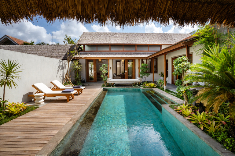 Swimming Pool 1