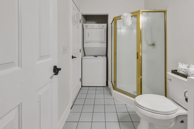 Bathroom 3, Magnolia North 101, Horry