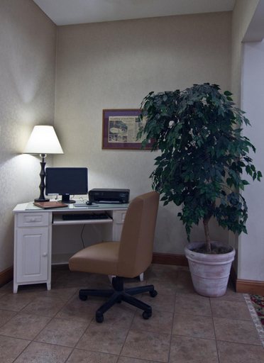 Public Area 2, Coshocton Village Inn & Suites, Coshocton