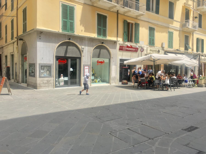 Food & Drinks, Cavallotti 21, La Spezia