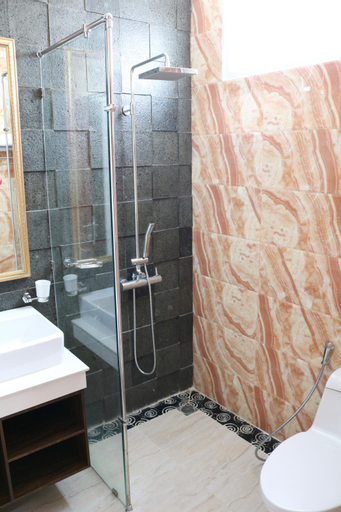 Bathroom 6