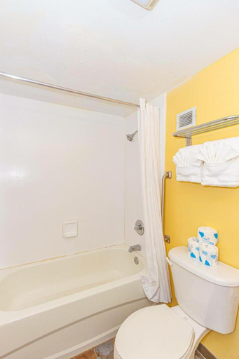 Bathroom 3, Ocean View Queen Suite Landmark Resort 1125, Horry