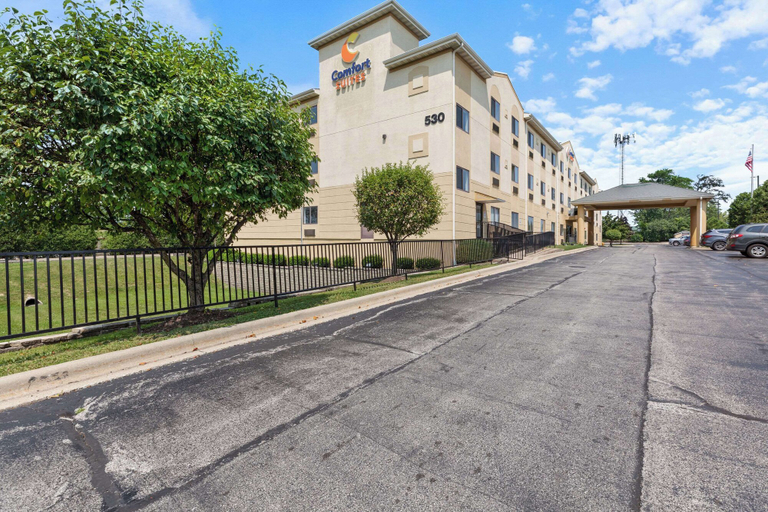 Exterior & Views 2, Comfort Suites Lombard - Addison, Dupage