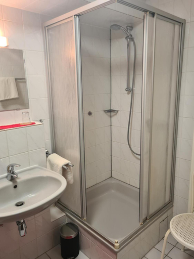 Bathroom 5, Gastehaus Weber, Offenbach