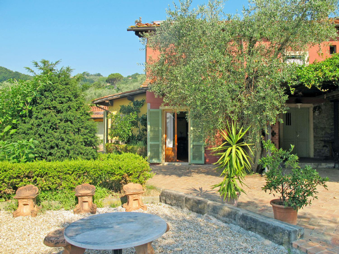 Apartment Borgo della Limonaia-1 by Interhome, Pistoia