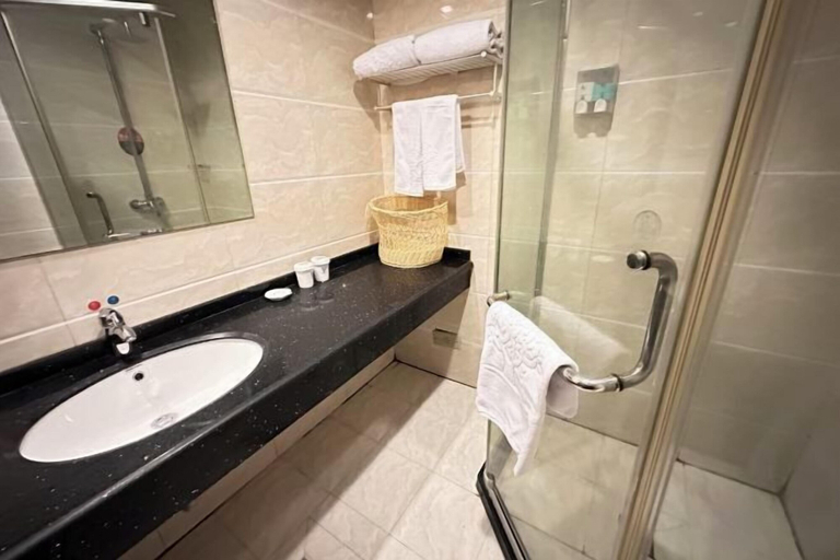 Bathroom 3, Runyang Jiayue Hotel (Dalian Jinzhou Railway Station), Dalian