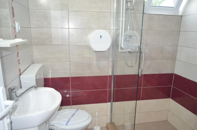 Bathroom 3, Complex Minerva, Costinesti