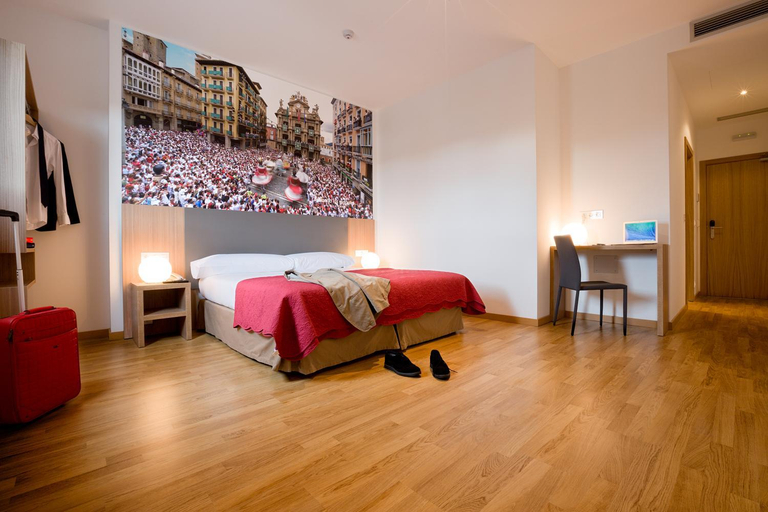 Others 5, IRAIPE PAMPLONA HOSTAL, Navarra