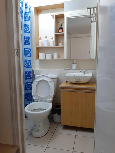 Bathroom 9