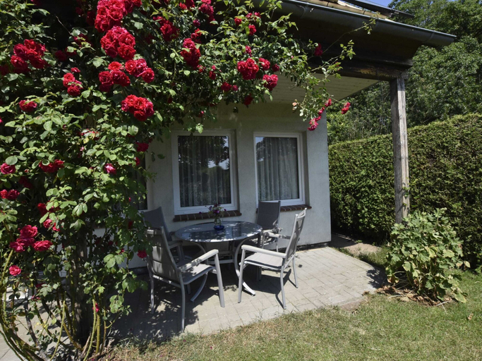 Exterior & Views 2, Sunny Garden Retreat, Neubukow, Rostock