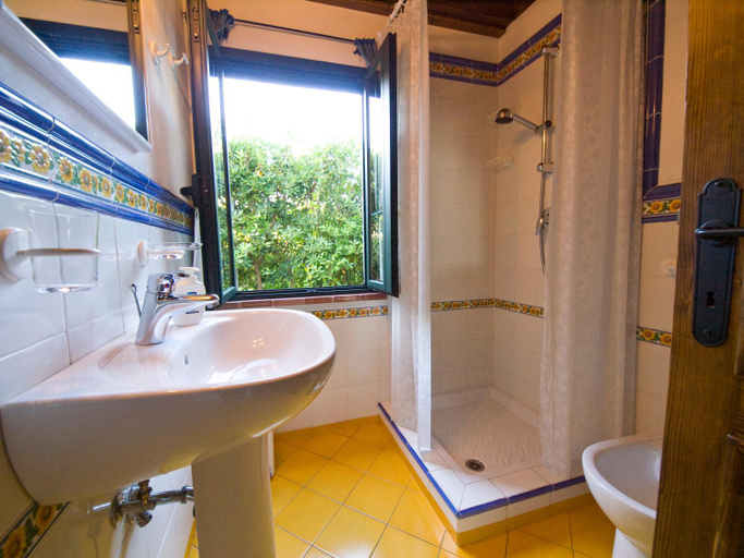 Bathroom, Case Vacanza la Ventura, Lucca