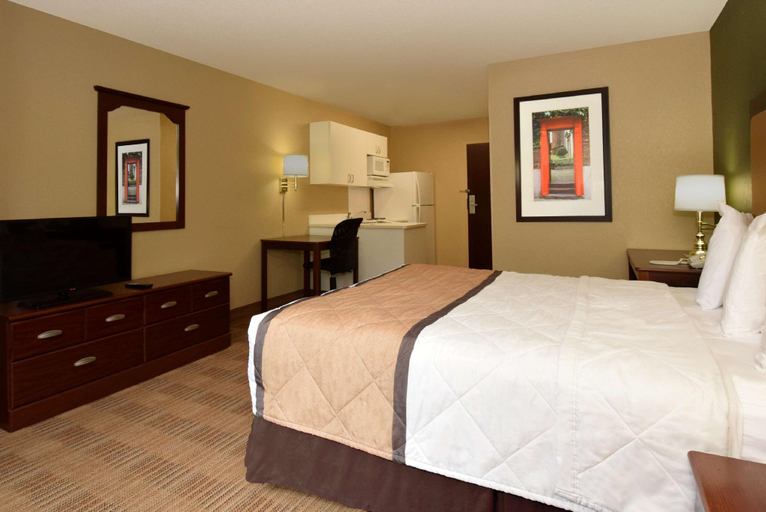 Bedroom 28