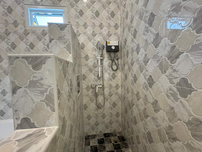 Bathroom 4, Villa Lacroix Organic Farm, San Pa Tong